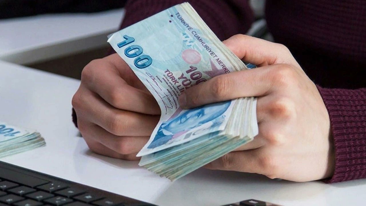 Seyyanen zam nedir, kimlere verilecek? Emekliye seyyanen zam verilecek mi?