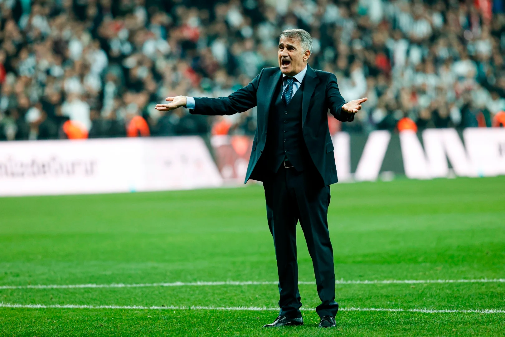 Erman Toroğlu Şenol Güneş'e ne dedi? Erman Toroğlu kaç yaşında, eşi kim?