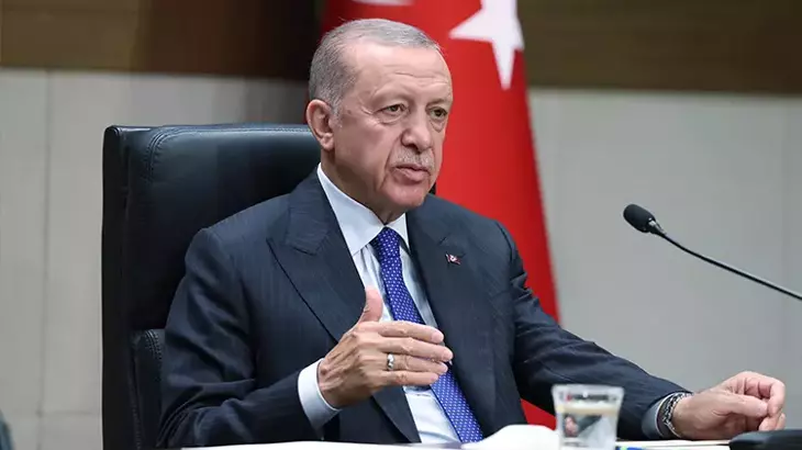 Cumhurbaşkanı Erdoğan'dan emekli aylıklarına zam açıklaması! Körfez ziyareti sonrası soruları yanıtladı!