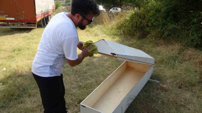 Böyle ilan görülmedi: "Sahibinden az kullanılmış tabut" İlginç ilan Pendik'ten