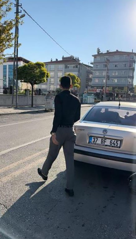 Ankara'da sinyal vermedin kavgası! Döner bıçağıyla saldırdılar!