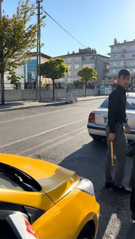 Ankara'da sinyal vermedin kavgası! Döner bıçağıyla saldırdılar!