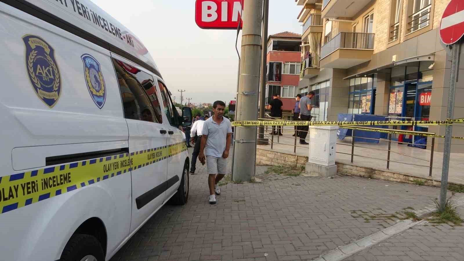 Markette başından vurulan kadının sağlık durumu iyiye gidiyor