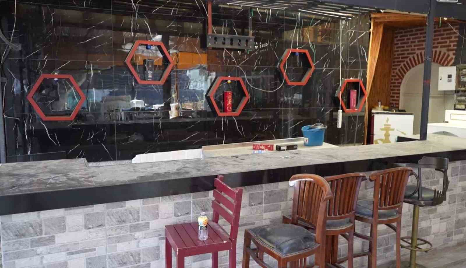 Utanmaz hırsızlar aynı işyerini iki kez üst üste soydular