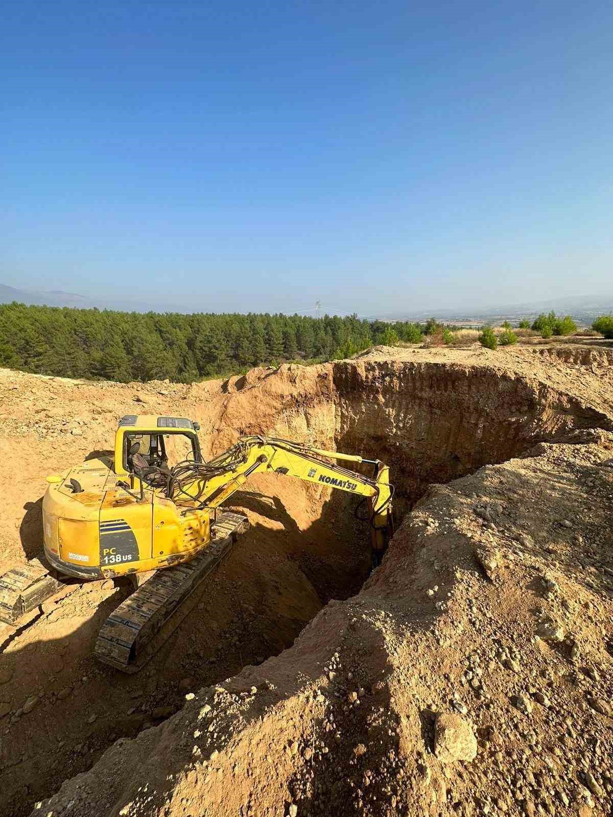 Kaçak kazı yapanlara jandarma göz açtırmadı! 5 şüpheli suçüstü yakalandı