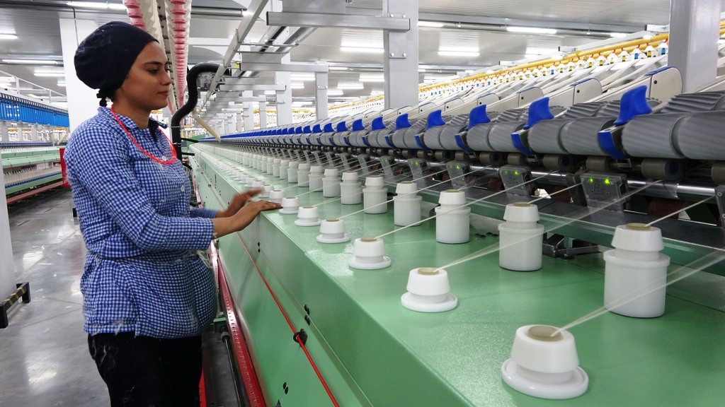 Bitlisli iş ADAMI Ahmet Eren'den büyük yatırım! 200 milyon dolarlık iplik fabrikası faaliyete geçti