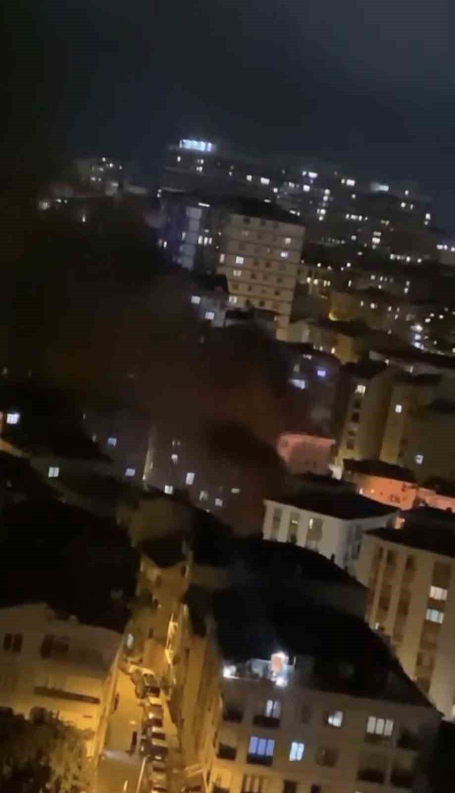 Kağıthane'de 'üvey kardeş' cinneti! Kardeşinin evini benzin döküp yaktı!