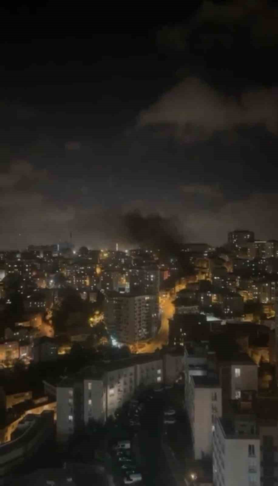 Kağıthane'de 'üvey kardeş' cinneti! Kardeşinin evini benzin döküp yaktı!