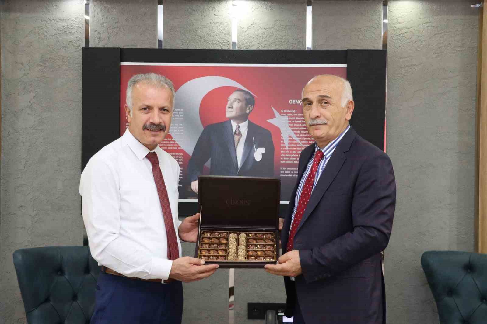 Meslek lisesi öğrencileri üretti, 7 milyon liralık ciro yapıldı