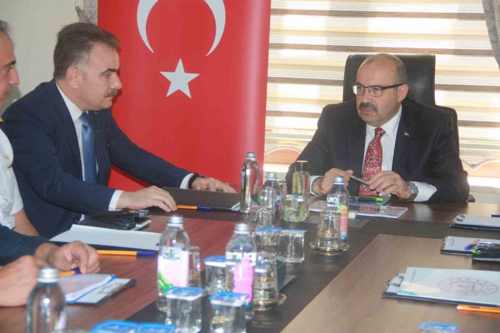 Balıkesir valiliğine atanan Vali İsmail Ustaoğlu’ndan ilk ilçe ziyareti Edremit’e