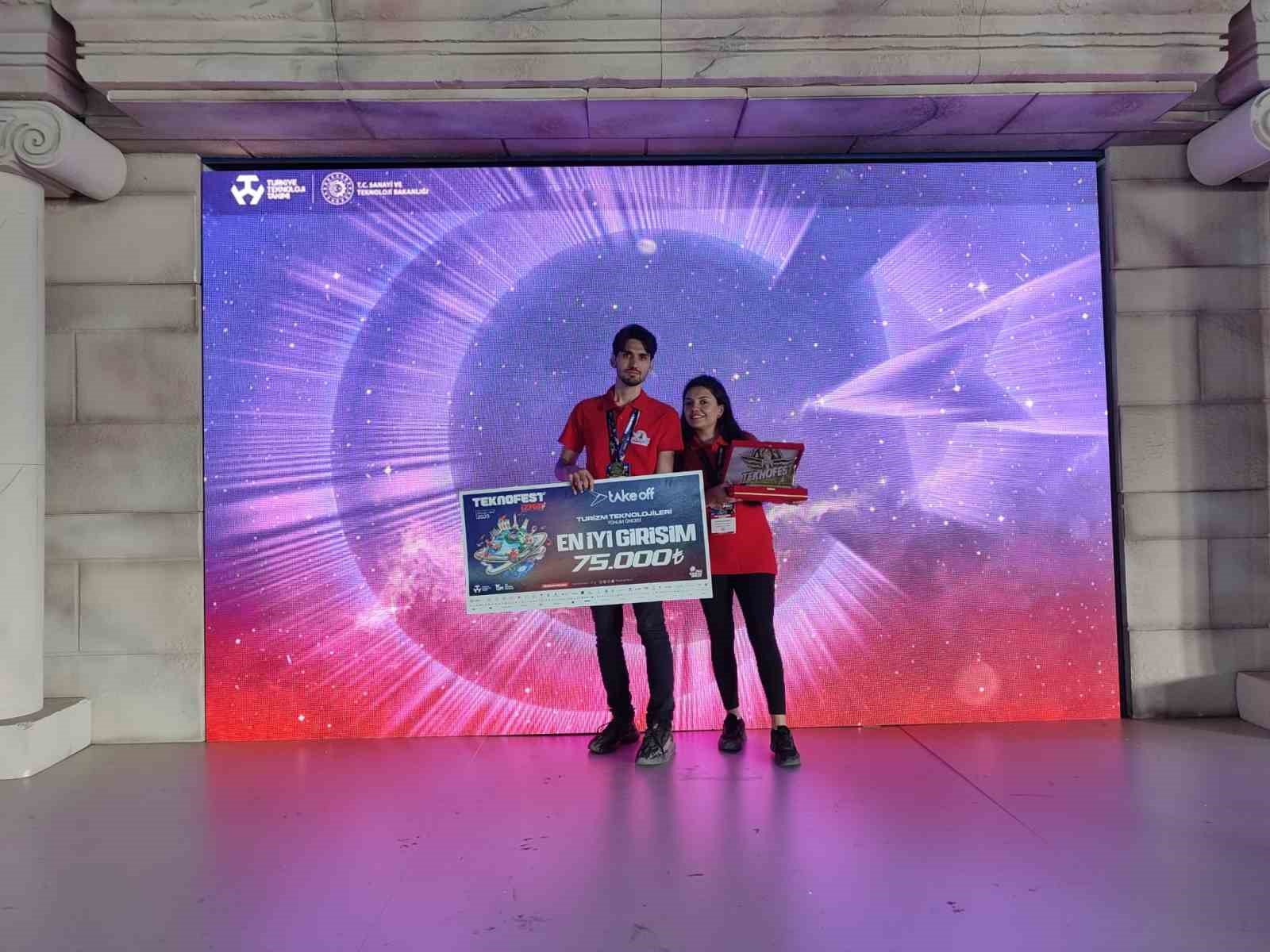En iyi girişimci, Kastamonu Üniversitesi! TEKNOFEST 2023 İzmir’de en iyi girişim ödülüne layık gördü