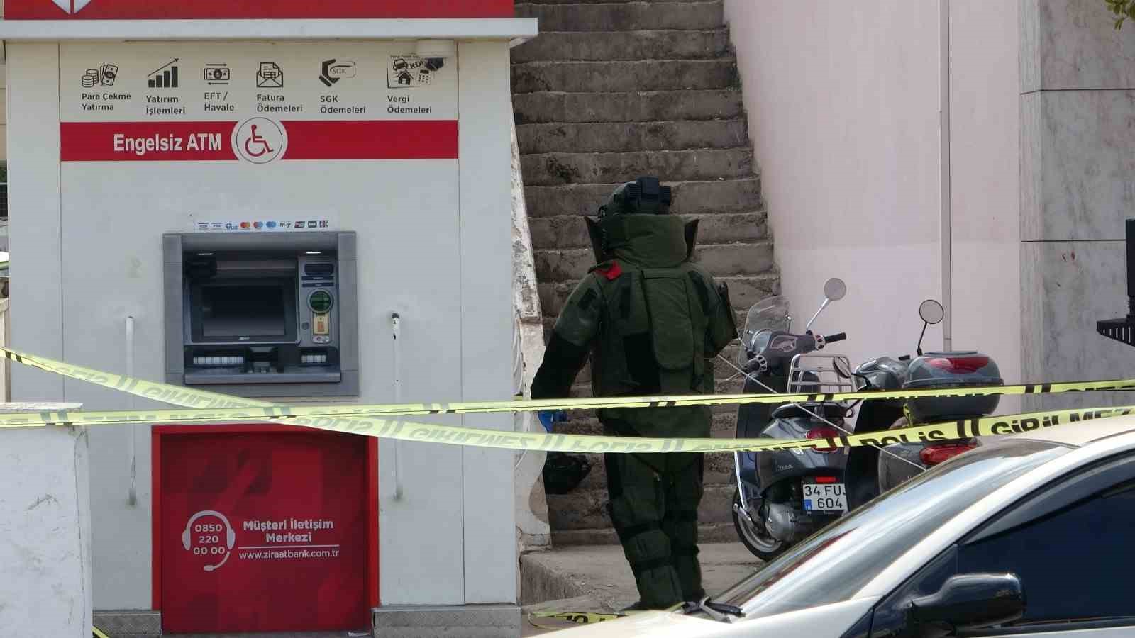 Muğla'nın Fethiye ilçesinde bomba ihbarı! Fünye ile patlatılan çantadan bakın ne çıktı?