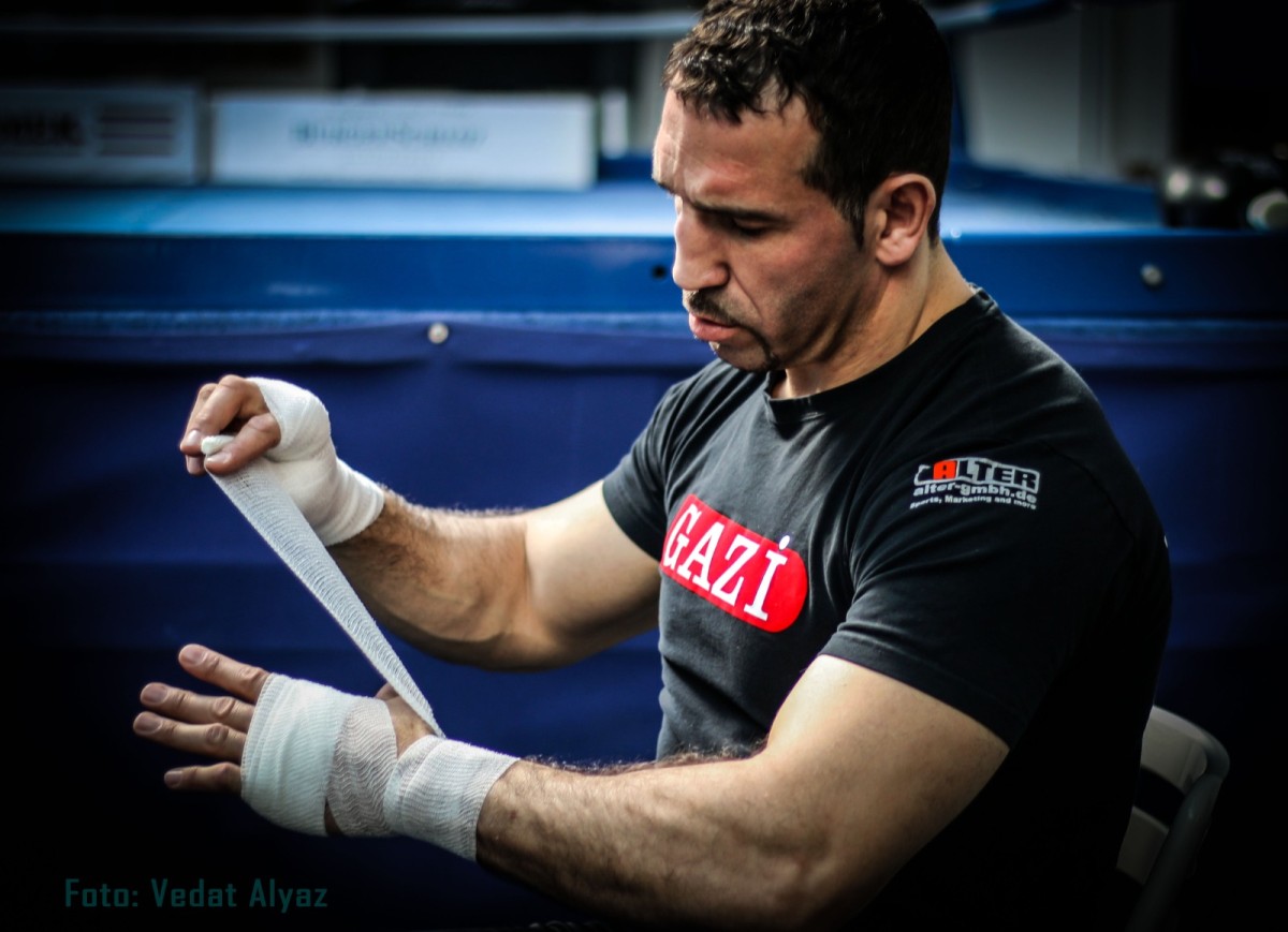 Fırat Aslan, WBA dünya şampiyonluğu altın kemer karşılaşmasıyla ringlere veda edecek