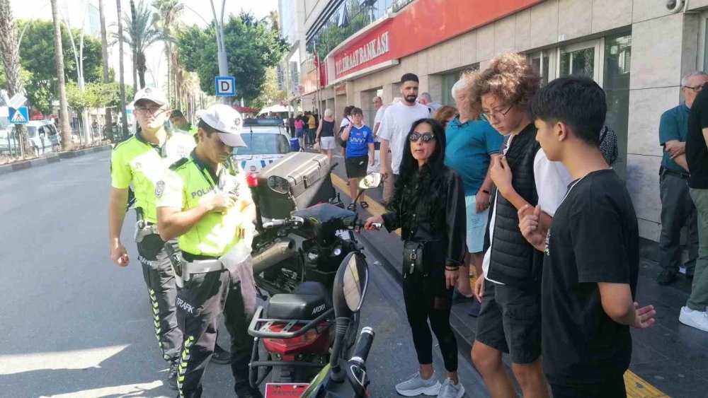 Manavgat'ta ekiplerin kadın sürücüyle zor imtihanı! Cezayı iptal ettirmek her yolu denedi, 2. kez ceza şoku yaşadı!