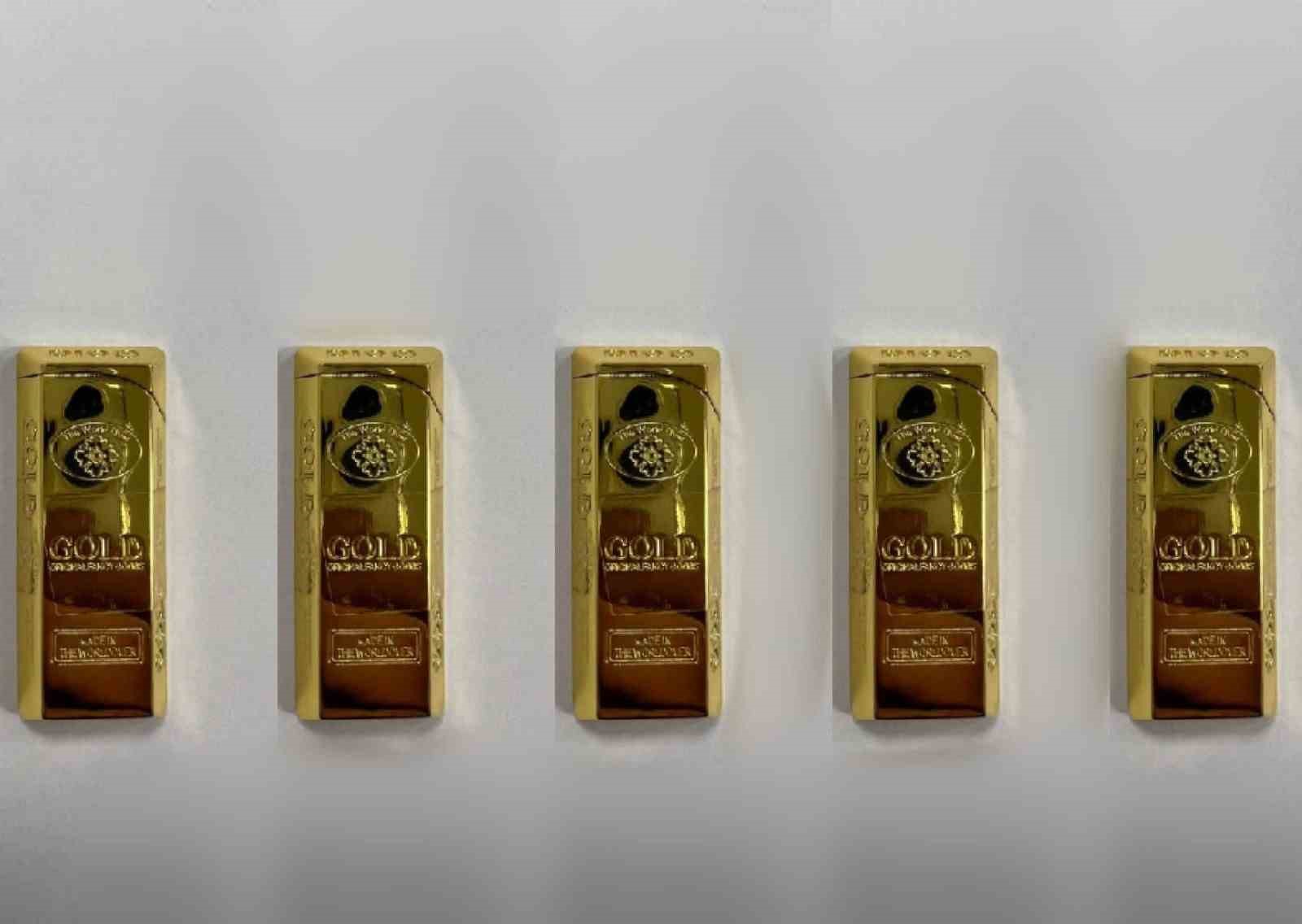 İstanbul’da inanılması güç dolandırıcılık! Çakmakları külçe altın diye vatandaşa sattı!