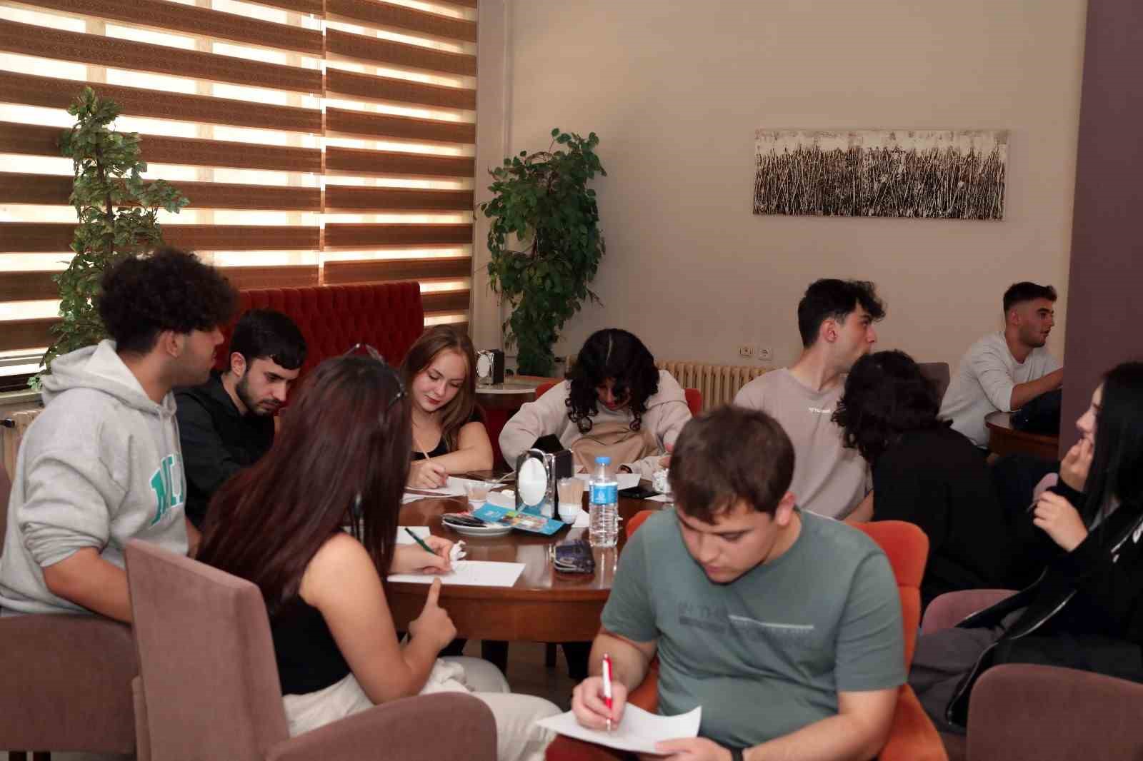 TOGÜ’de bir ilk! 5 farklı dilin konuşulduğu ‘Dil Cafe ‘ açıldı
