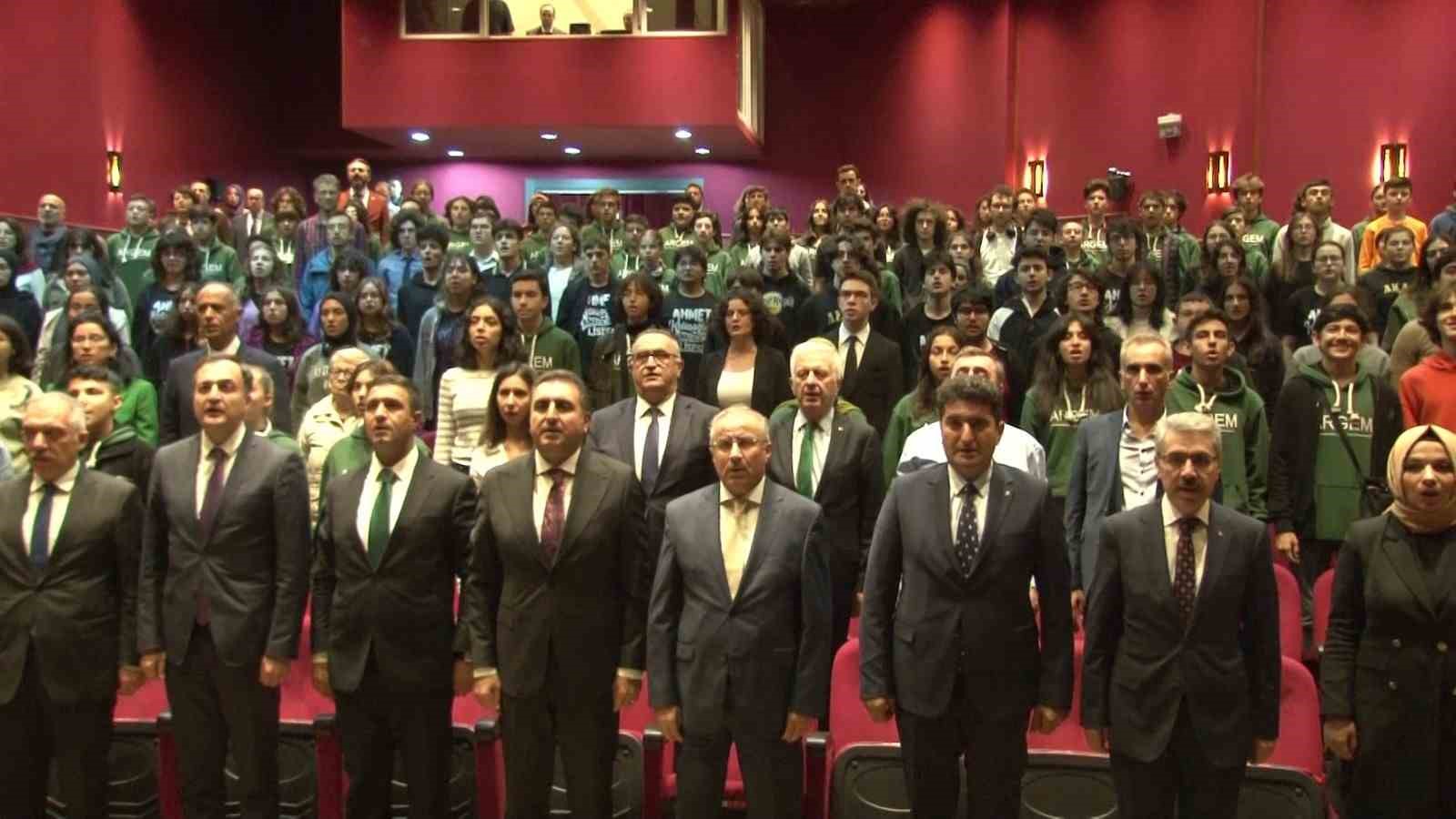 TÜBİTAK Uluslararası Bilim Olimpiyatları gecesinde ödüller sahiplerine verildi