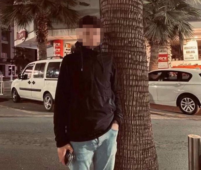 Kavgayı ayırmaya çalışan çocuğu kalbinden bıçaklayarak öldüren: 8 şüpheli yakalandı!