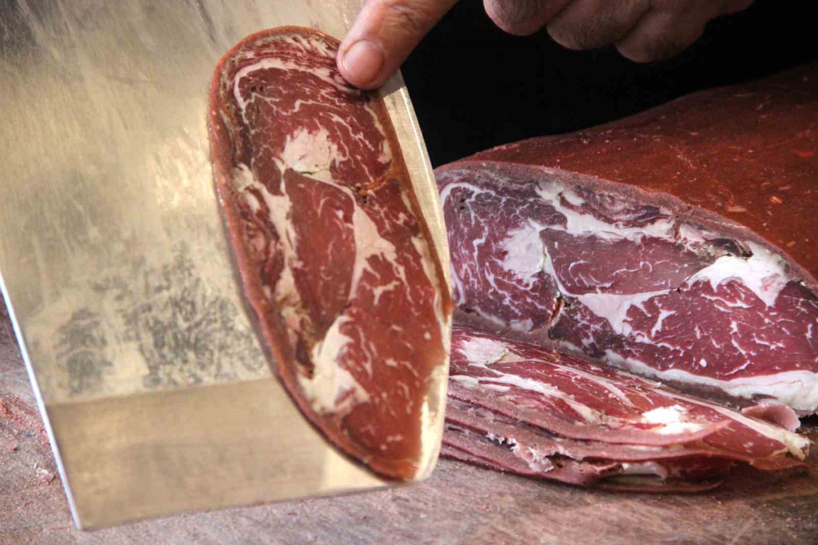 Kayseri-Kastamonu didişirken, Sivas coğrafi işaret tescili ile pastırma savaşına son noktayı koydu! 