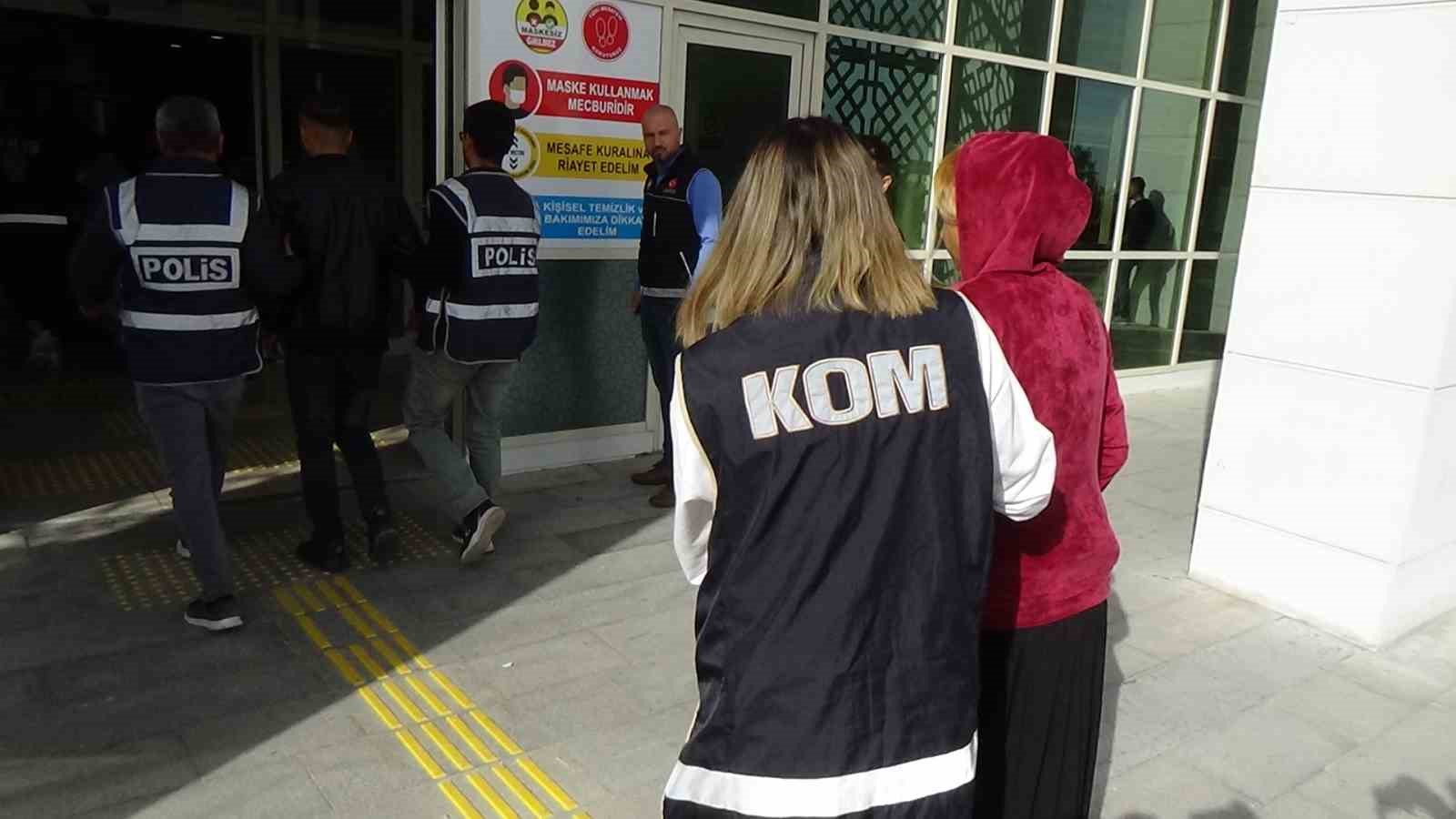 Torunu ile tutuklanan uyuşturucu taciri kadın: "Bir şey geçti elinize iyi çekin"