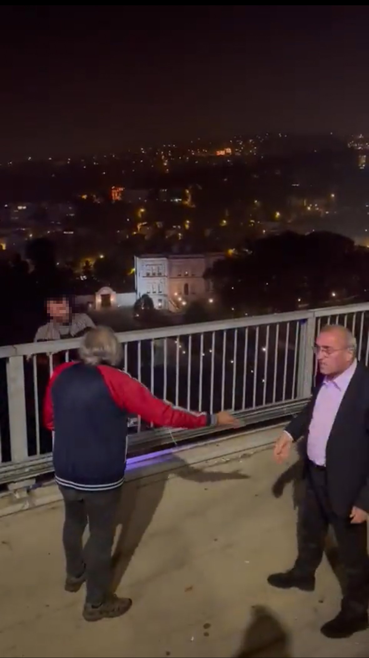 Galatasaray’ın eski başkan yardımcısı bir şahsın intihar girişimini engelledi!