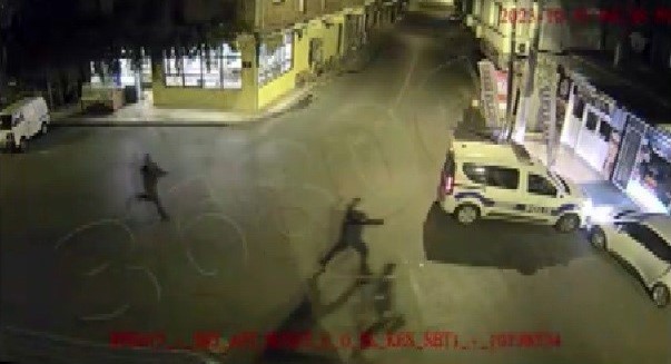 15 dakikada yakalanan kuyumcu hırsızları polislere şaşırdıklarını ifade ettiler