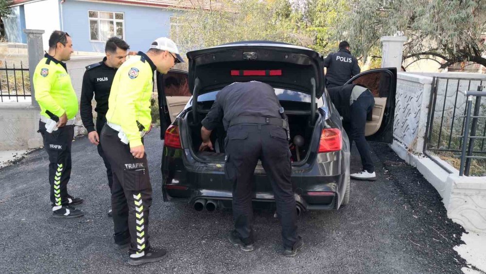 Alkollü sürücüden polise pişkin sitem: Bu kadar kovalamaya gerek yok, arkadan cezayı yaz!