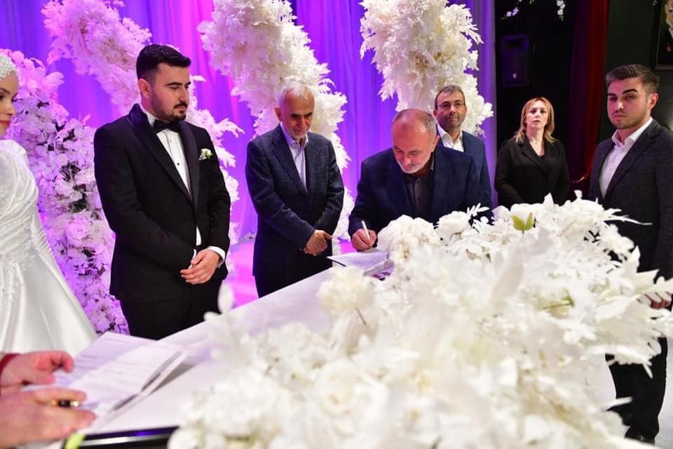 MÜSİAD Yönetim Kurulu Üyesi Erkan Gül'ün kardeşi Furkan Gül dünya evine girdi