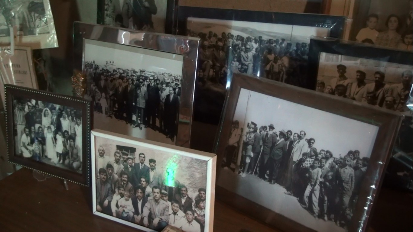 Babasından kalan eski evi biriktirdiği eşyalarla müzeye çevirdi