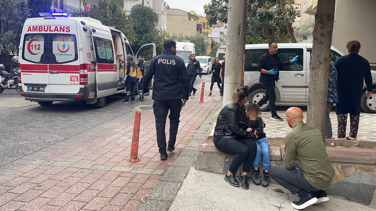 Denizli'de aile faciası! Sokak ortasında eşini ve şüphelendiği erkek arkadaşını vurup intihar etti!