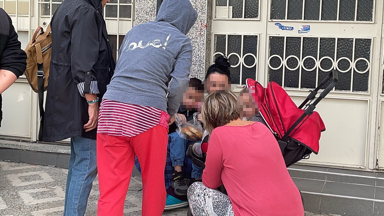 Denizli'de aile faciası! Sokak ortasında eşini ve şüphelendiği erkek arkadaşını vurup intihar etti!