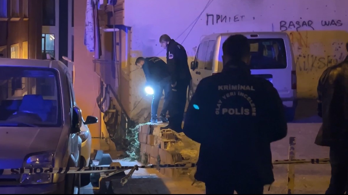 Çocukların kavgasına babalar da dahil olunca kan döküldü!