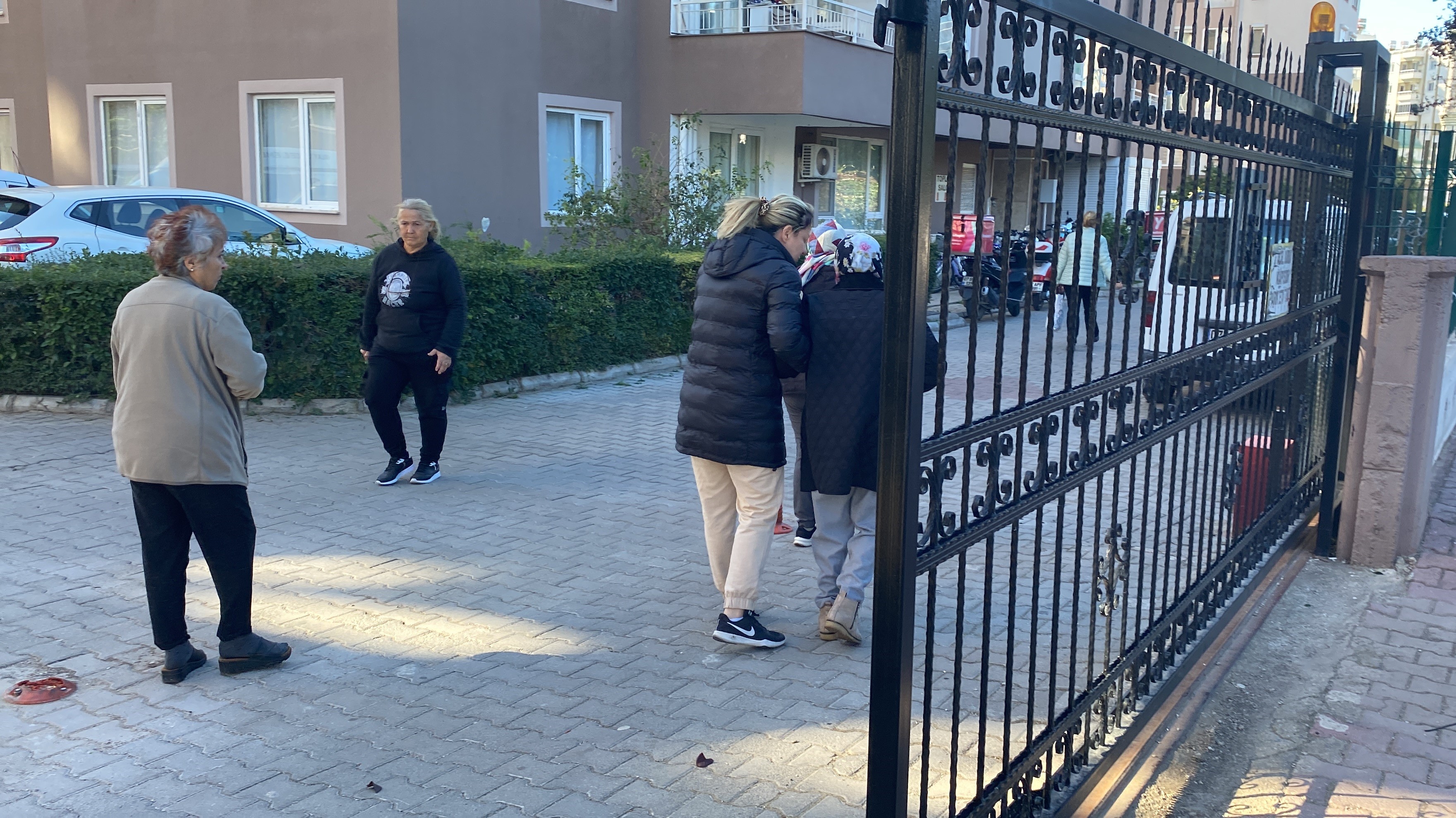 Antalya’da gece alkol alıp eğlenen gencin sabah ölüsü bulundu!