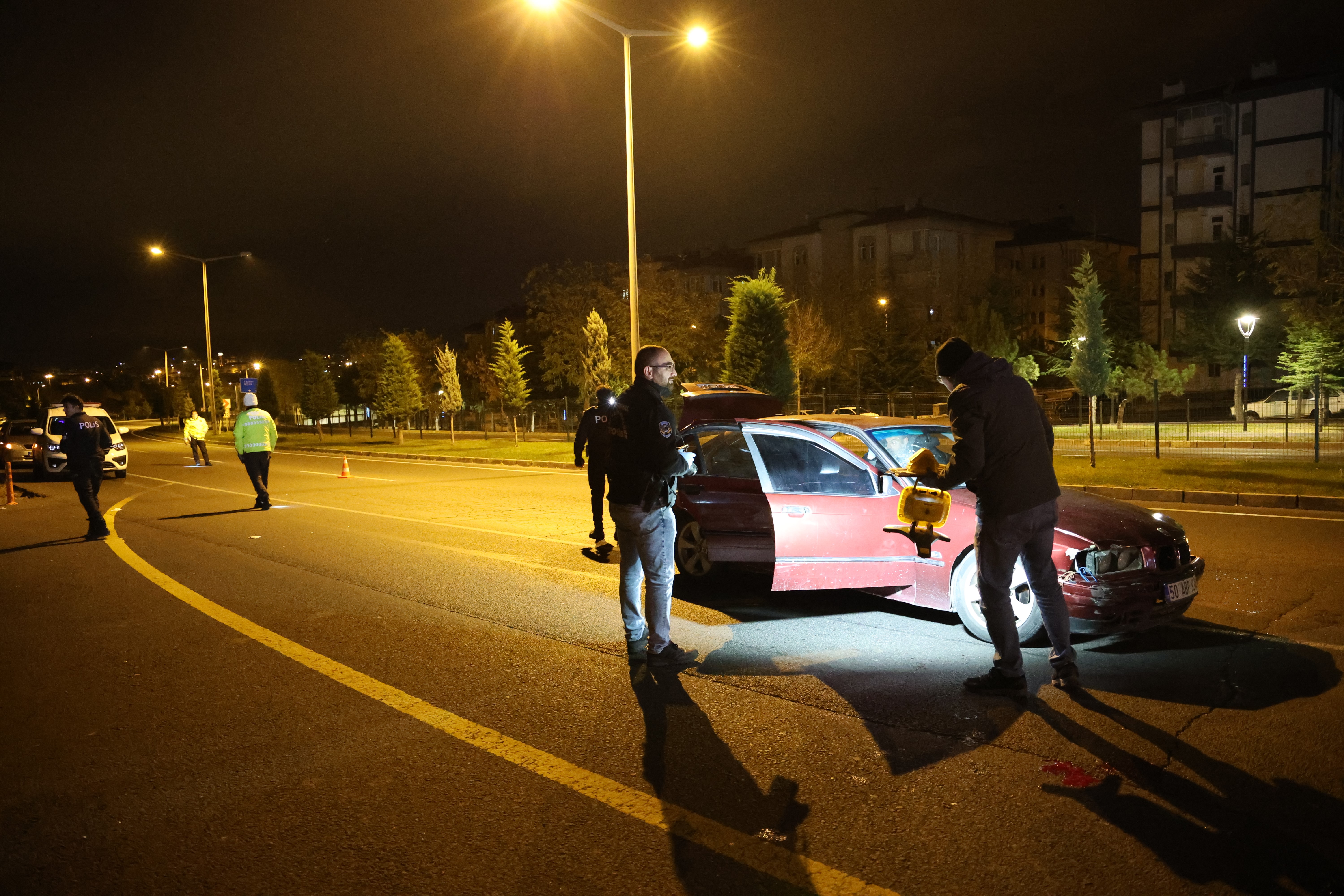 Boşandığı karısı tarafından kurşun yağmuruna tutuldu!