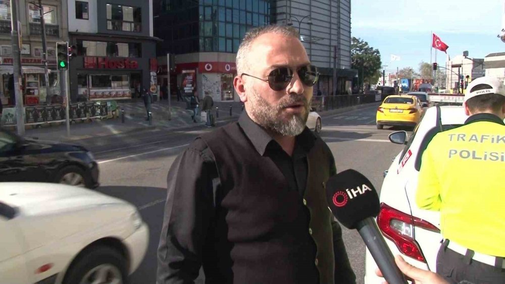 Kadıköy'de drone destekli trafik denetimi! Ceza yiyen sürücüden ilginç tepki: Üç kuruş para ...