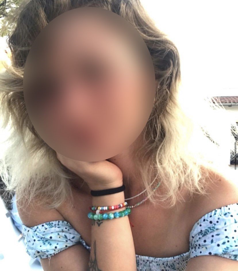 Cihangir’de cadde ortasında kapkaç dehşeti! Yere savruldu, ayağı kalkıp aracı kovaladı!