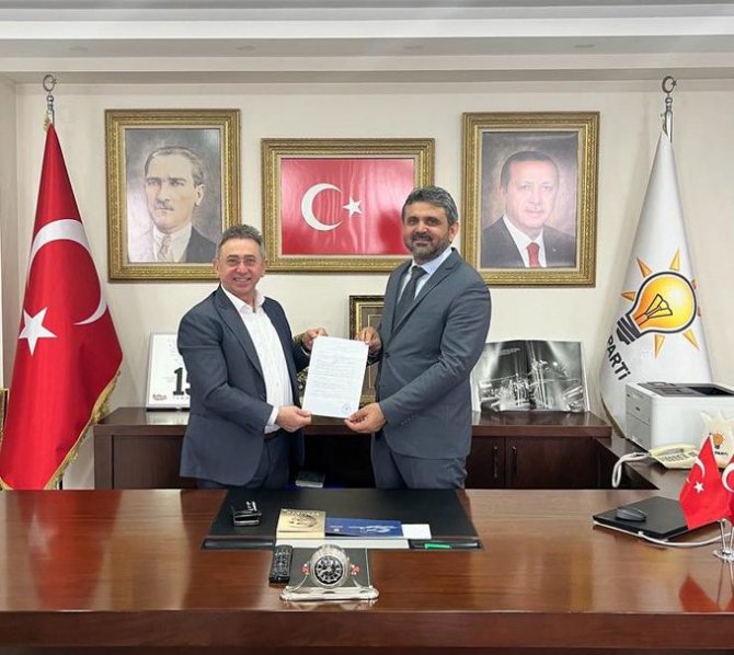 Nurettin Beşinci 'Her şey nasiple başlar nasiple biter' diyerek Pendik Belediye Başkan A. Adaylığı müracaatını yaptı