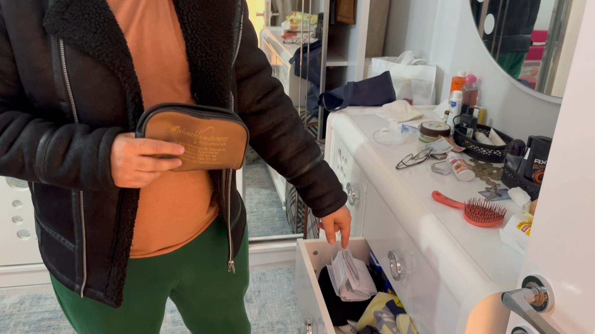 Pazara giden aile eve dönünce kabusu yaşadı!