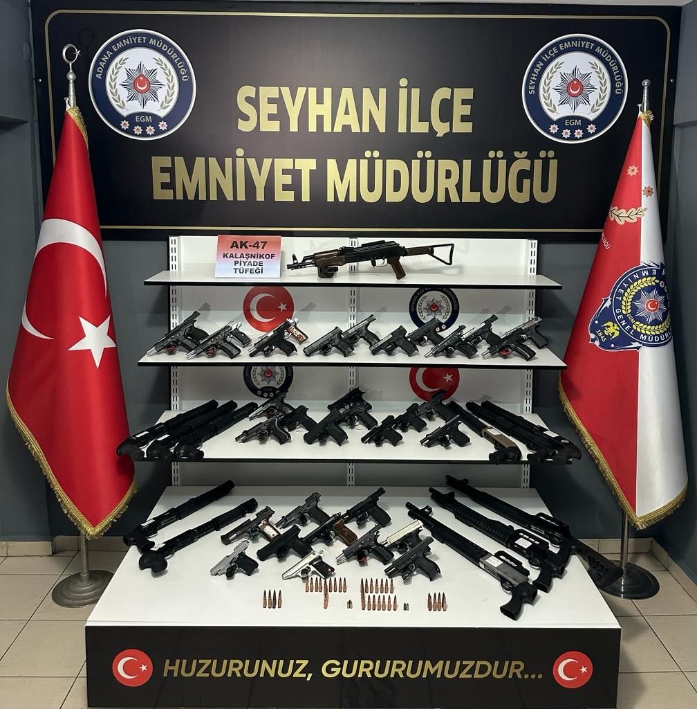 Adana’da uyuşturucu ticareti yapan şahsın evine polis operasyonu!