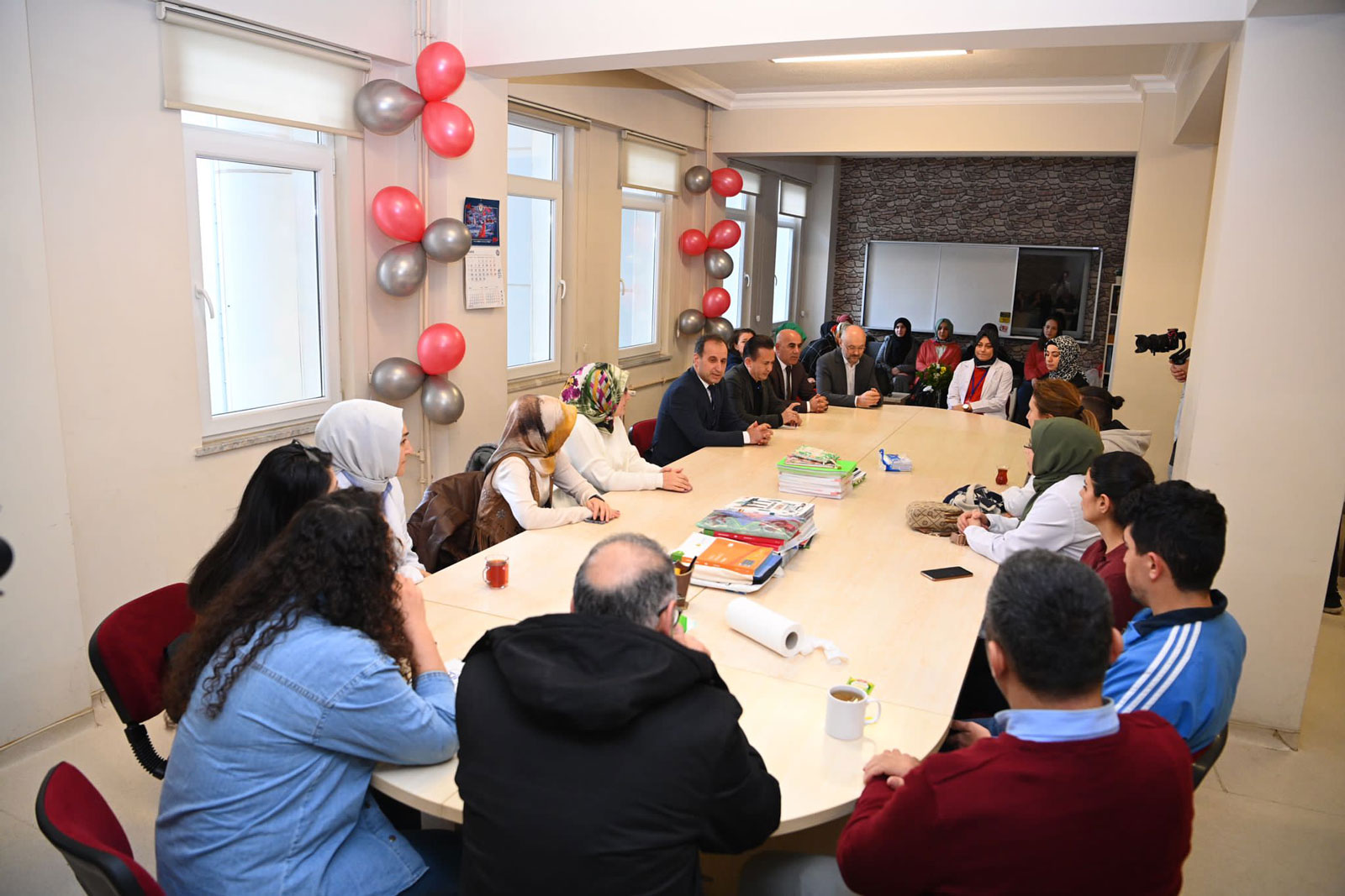 Tuzla Belediye Başkanı Dr. Yazıcı: "Gençler, sizin için biz hazırız, yeter ki isteyin"