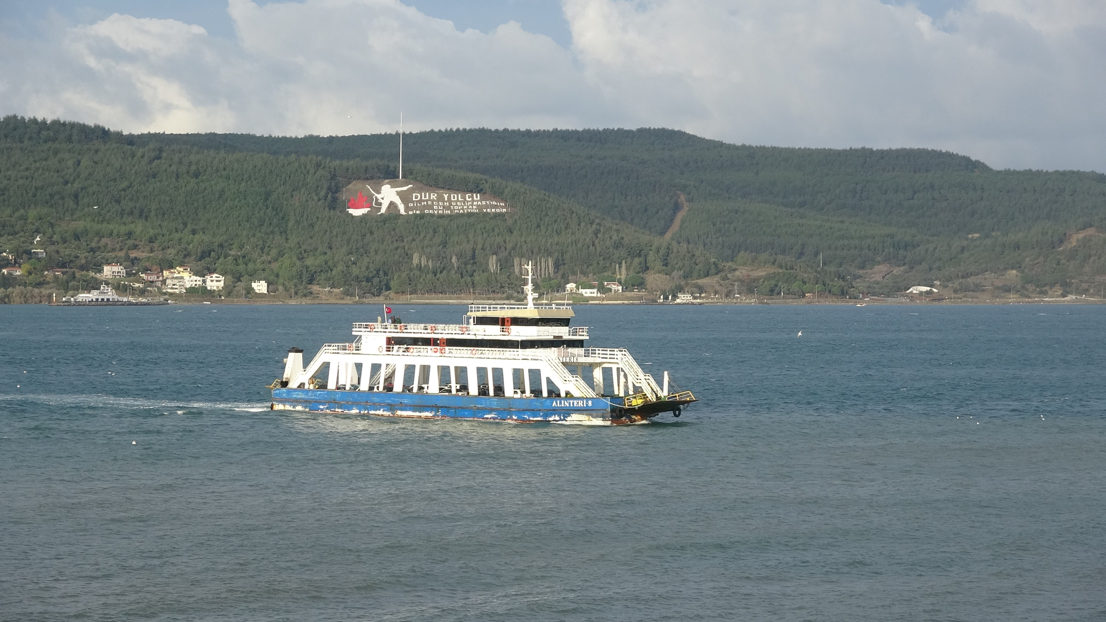 Bozcaada ve Gökçeada’ya bazı feribot seferleri durduruldu!