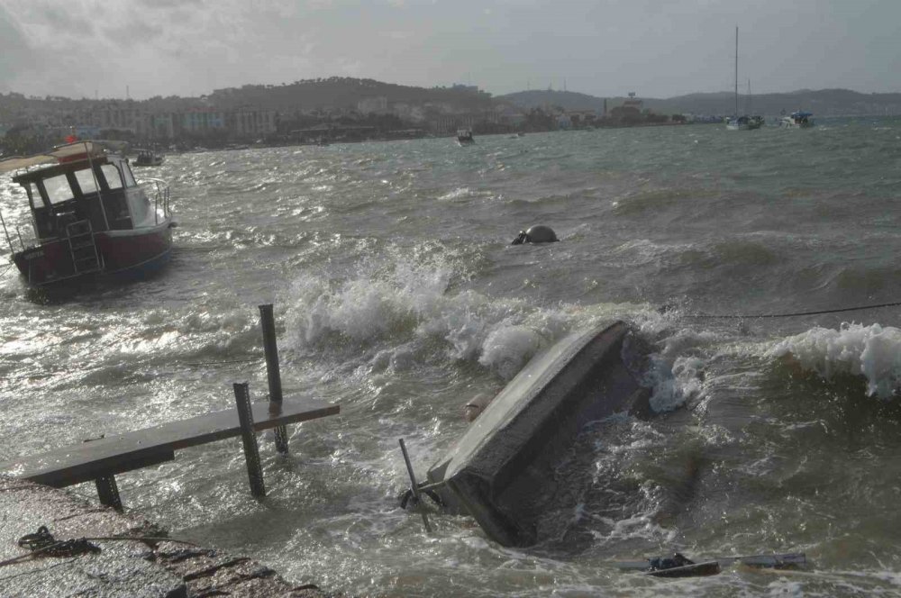 Her fırtınada paramparça oluyorlar! Ayvalık'ta amatör balıkçılar bakanlığa çağrı yaptı!