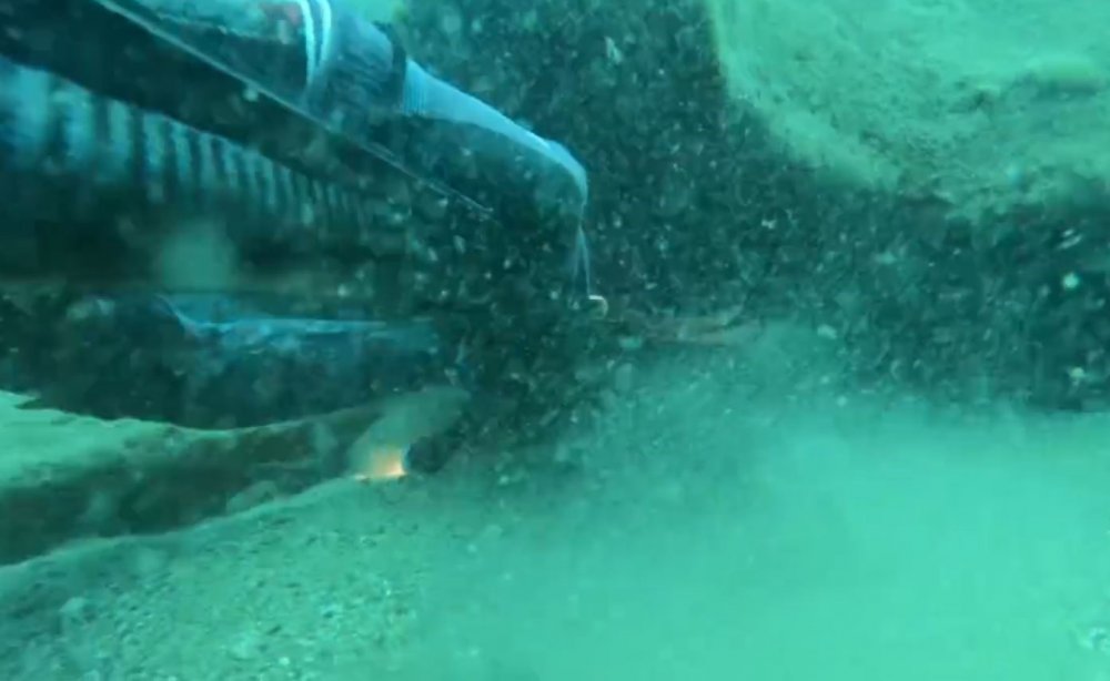 Depreme denizin altında balık avlarken yakalandı! Korku dolu anları amatör kamerayla böyle kaydetti!