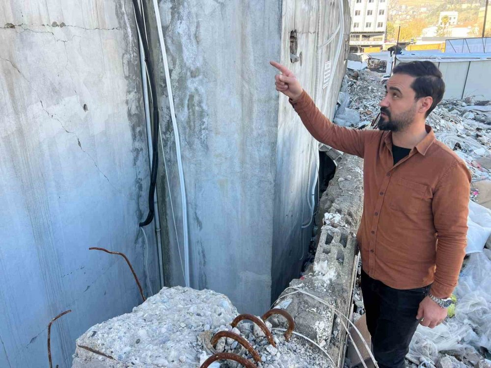 3 kere üst üste soyulunca çareyi hırsızlara not yazmakta aradı! O yazıyı görenler ise şaşkına uğradı