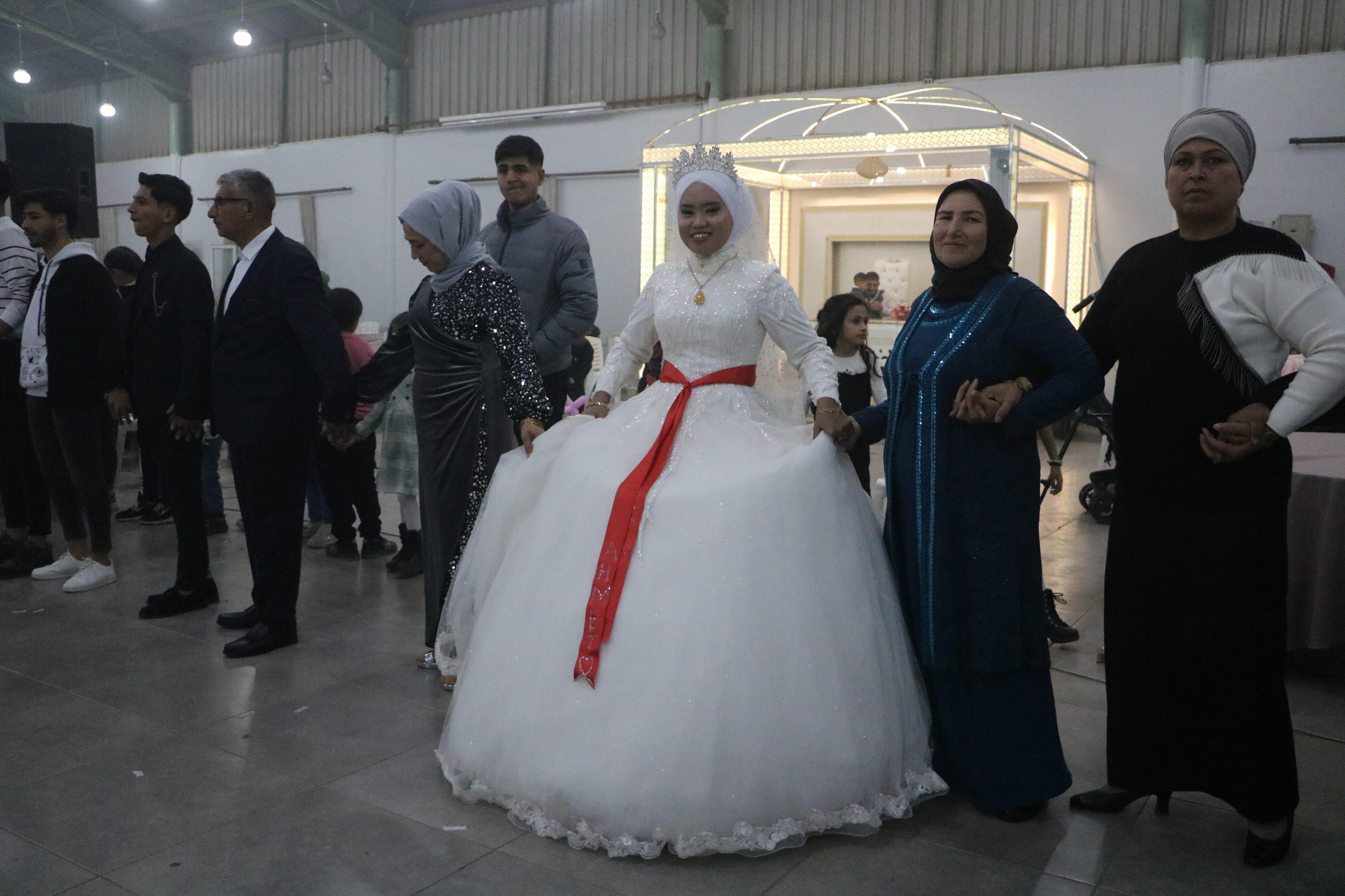 Aşkları engel tanımadı! Kalbinin sesini dinledi, 13 bin kilometre yol kat etti!