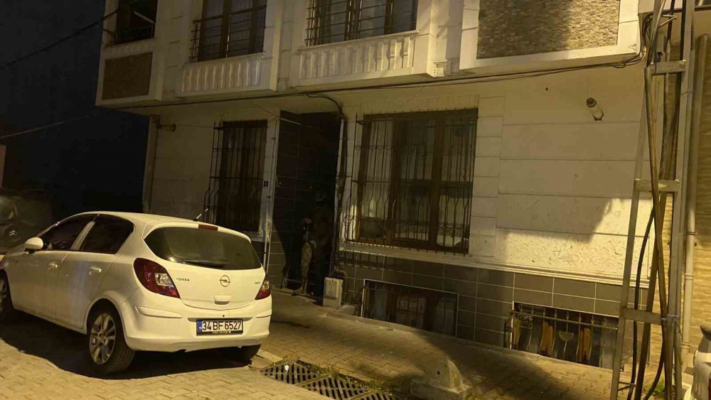 Esenyurt'ta yeni olay: Evimi dikizliyor dediği komşusuna kurşun yağdırdı!  O anlar saniye saniye kamerada