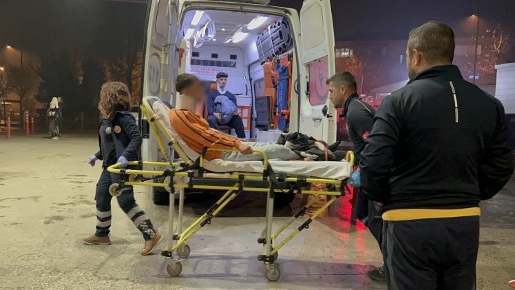 Babasının aracını izinsiz alan genç takla atarak ölümden döndü!