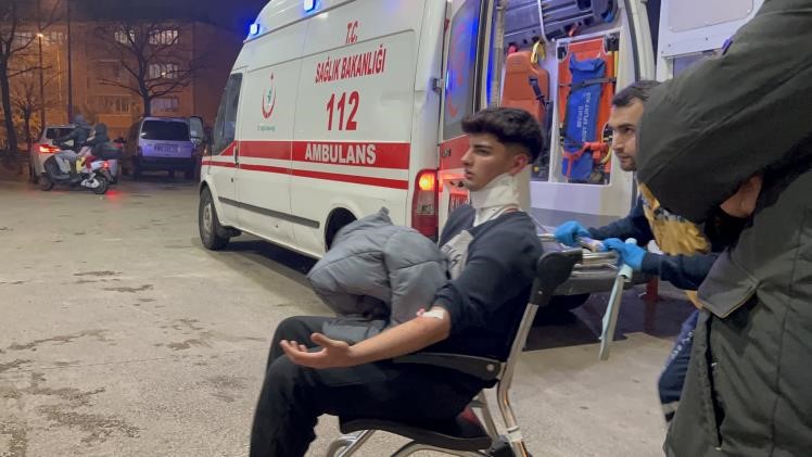 Babasının aracını izinsiz alan genç takla atarak ölümden döndü!