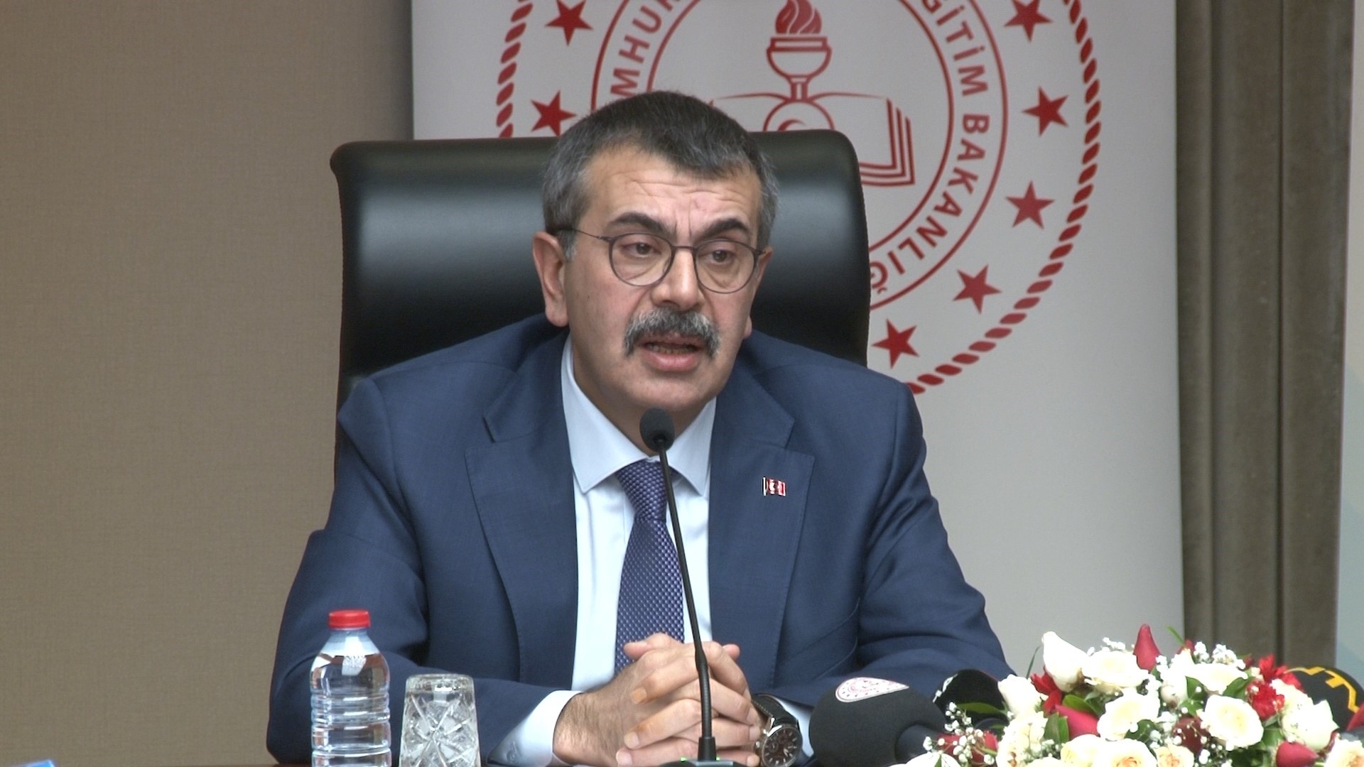 Milli Eğitim Bakanı Yusuf Tekin açıkladı, "devrim niteliğinde bir adım olduğuna inanıyorum"