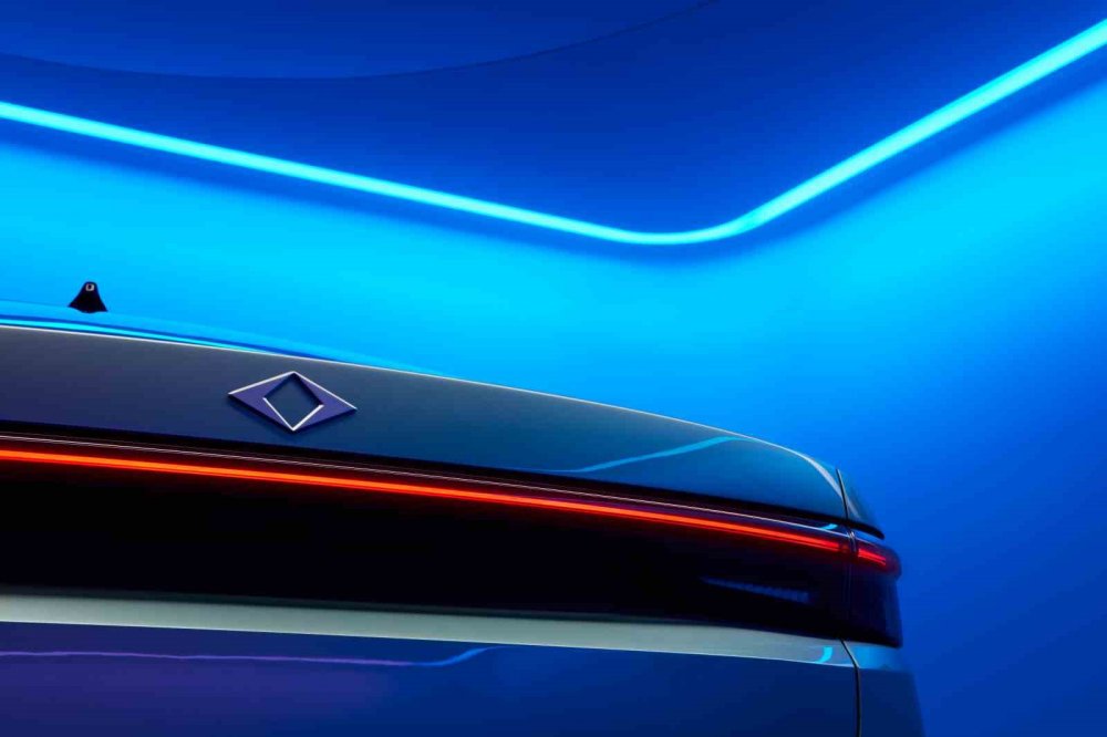 Sedan modeli merakla bekleniyordu: Togg yeni modeli T10F dünya sahnesinde